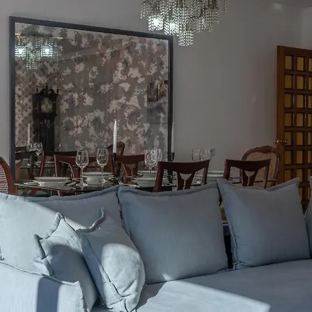Apartment Tuguest Gran Via 42 *