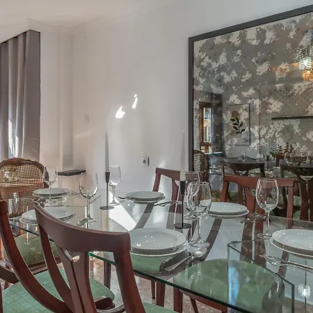 Daire Tuguest Gran Via 42 *